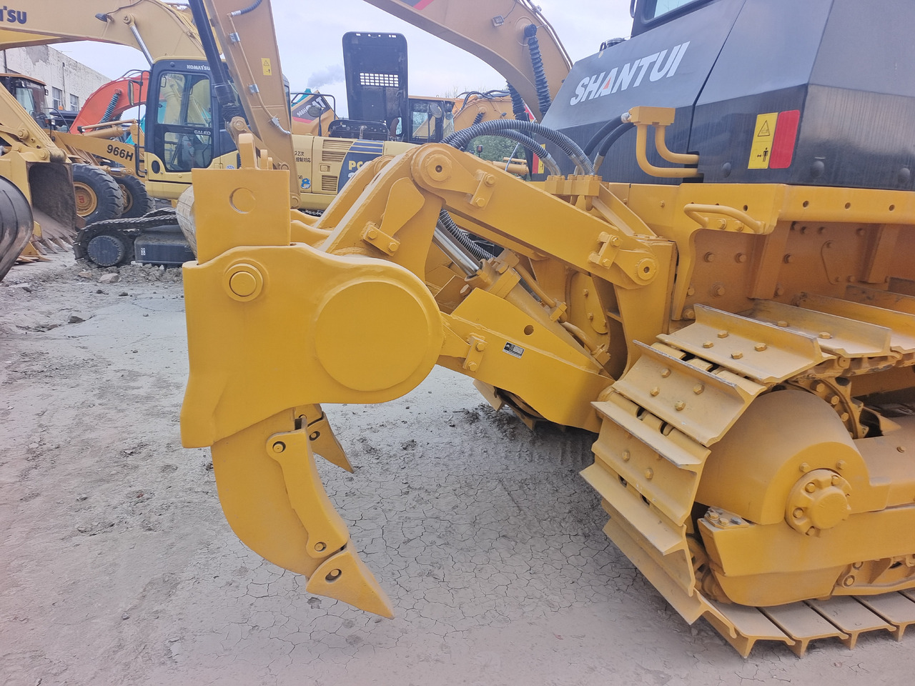 Bulldozer SHANTUI SD22 SD22F SD32: foto 13 Bulldozer SHANTUI SD22 SD22F SD32: foto 13