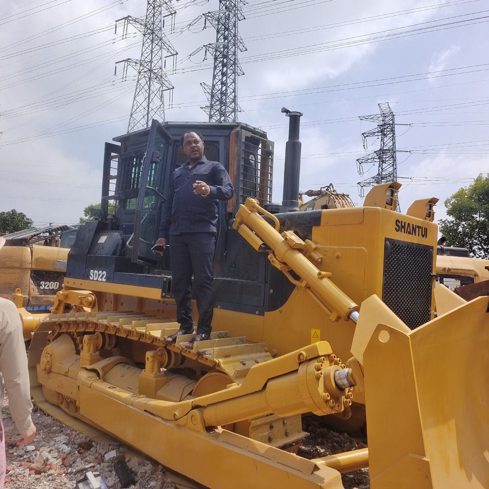 SHANTUI SD22 with Clearing Rake - Bulldozer: foto 5 SHANTUI SD22 with Clearing Rake - Bulldozer: foto 5