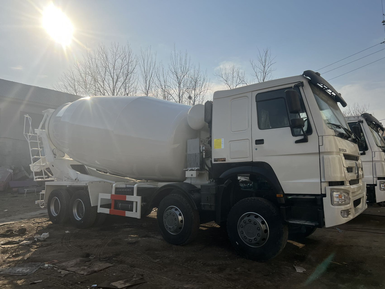 SINOTRUK HOWO 371 8X4 16 Cubic Meter SINOTRUK Howo Concrete Mixer Truck - Camión hormigonera: foto 4 SINOTRUK HOWO 371 8X4 16 Cubic Meter SINOTRUK Howo Concrete Mixer Truck - Camión hormigonera: foto 4