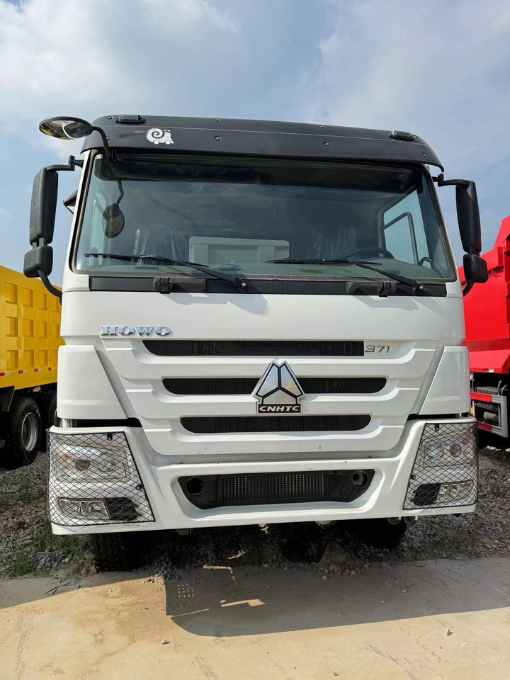 SINOTRUK HOWO 8*4 6*4 371 375 380 400 420 460HP - Volquete camión: foto 5 SINOTRUK HOWO 8*4 6*4 371 375 380 400 420 460HP - Volquete camión: foto 5