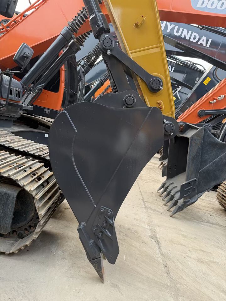 XCMG XE215GA BRAND NEW 27-year anniversary sale - Excavadora de cadenas: foto 2 XCMG XE215GA BRAND NEW 27-year anniversary sale - Excavadora de cadenas: foto 2