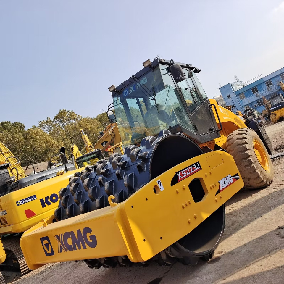 XCMG XS223J Goat Horn Vibratory Roller Compactor - Apisonadora de asfalto: foto 5 XCMG XS223J Goat Horn Vibratory Roller Compactor - Apisonadora de asfalto: foto 5