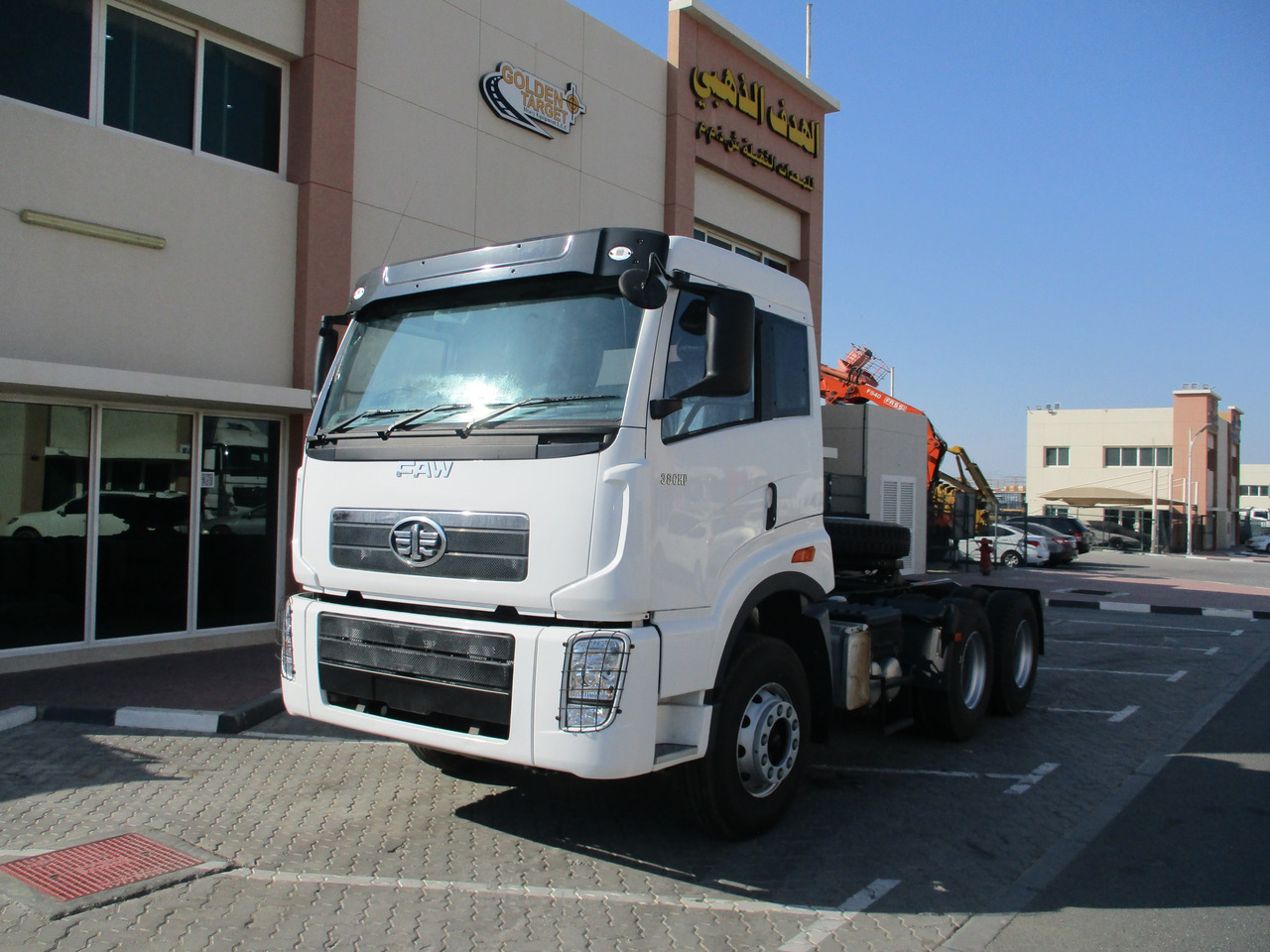 FAW 4181P2K15 6x4 Head Truck - Cabeza tractora: foto 2 FAW 4181P2K15 6x4 Head Truck - Cabeza tractora: foto 2