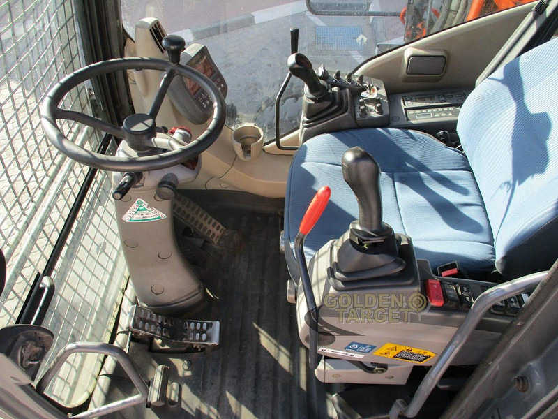 Excavadora Hitachi ZX360W-3: foto 17