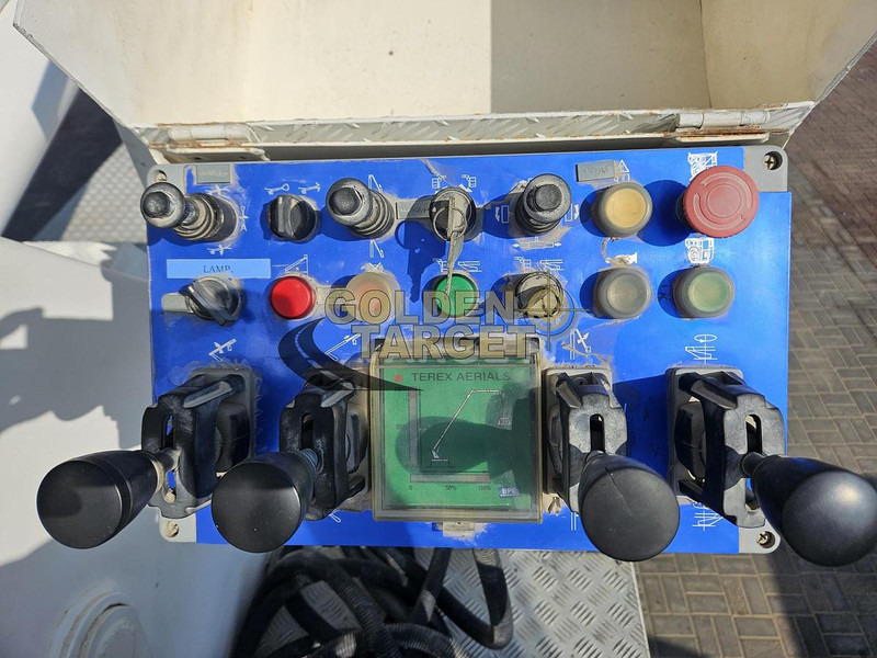 Plataforma elevadora Mercedes-Benz 2638: foto 13 Plataforma elevadora Mercedes-Benz 2638: foto 13