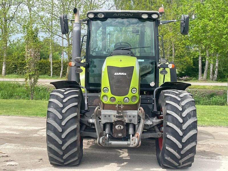 Claas ARION 640 Arion 640 - 50 KM - Front pto - Cebis - Fronthef - Lucht - Tractor viñedo/ Frutero: foto 3 Claas ARION 640 Arion 640 - 50 KM - Front pto - Cebis - Fronthef - Lucht - Tractor viñedo/ Frutero: foto 3