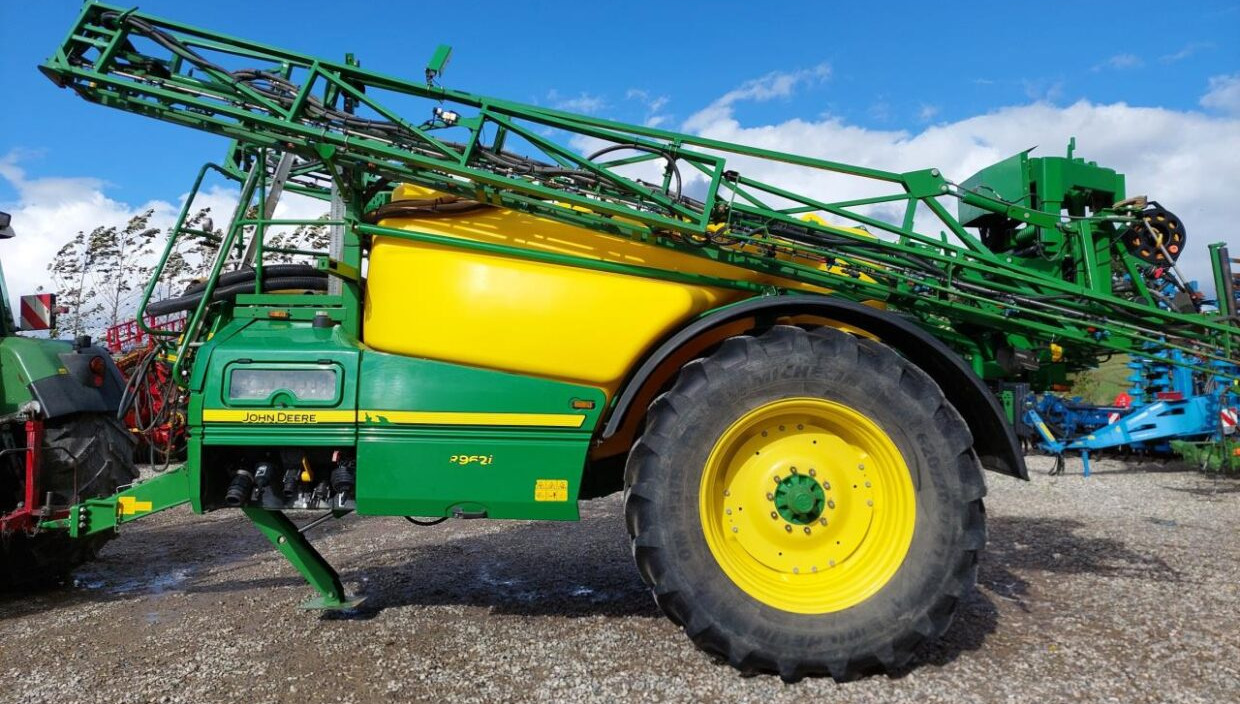 John Deere R962i - 28m - Pulverizador arrastrado: foto 3 John Deere R962i - 28m - Pulverizador arrastrado: foto 3