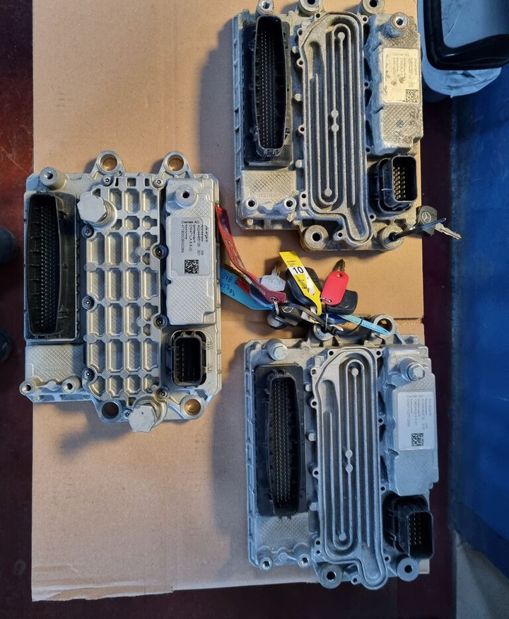 Continental CONTROL MODULE MCM2 Mercedes-Benz ACTROS MP4 EURO 6 - Unidad de control para Camión: foto 3 Continental CONTROL MODULE MCM2 Mercedes-Benz ACTROS MP4 EURO 6 - Unidad de control para Camión: foto 3