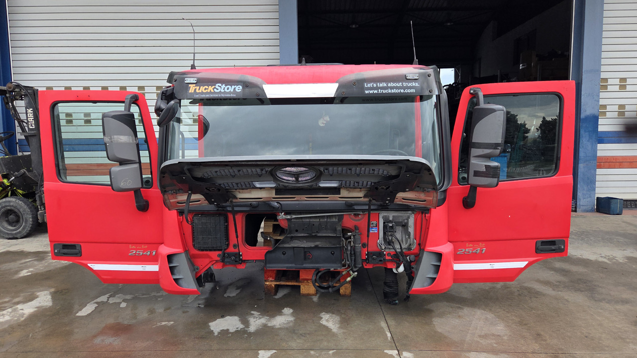 MERCEDES-BENZ CABIN ACTROS MP3 MEDIUM - Cabina para Camión: foto 5 MERCEDES-BENZ CABIN ACTROS MP3 MEDIUM - Cabina para Camión: foto 5