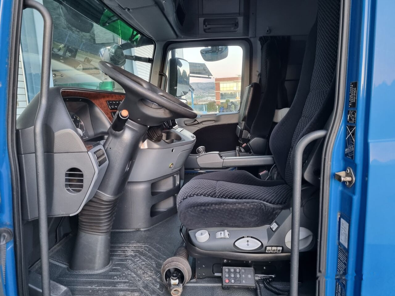 Cabina para Camión Mercedes-Benz ACTROS MP3: foto 15