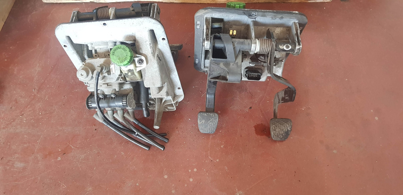 Válvula de freno para Camión WABCO ATEGO 2: foto 8 Válvula de freno para Camión WABCO ATEGO 2: foto 8