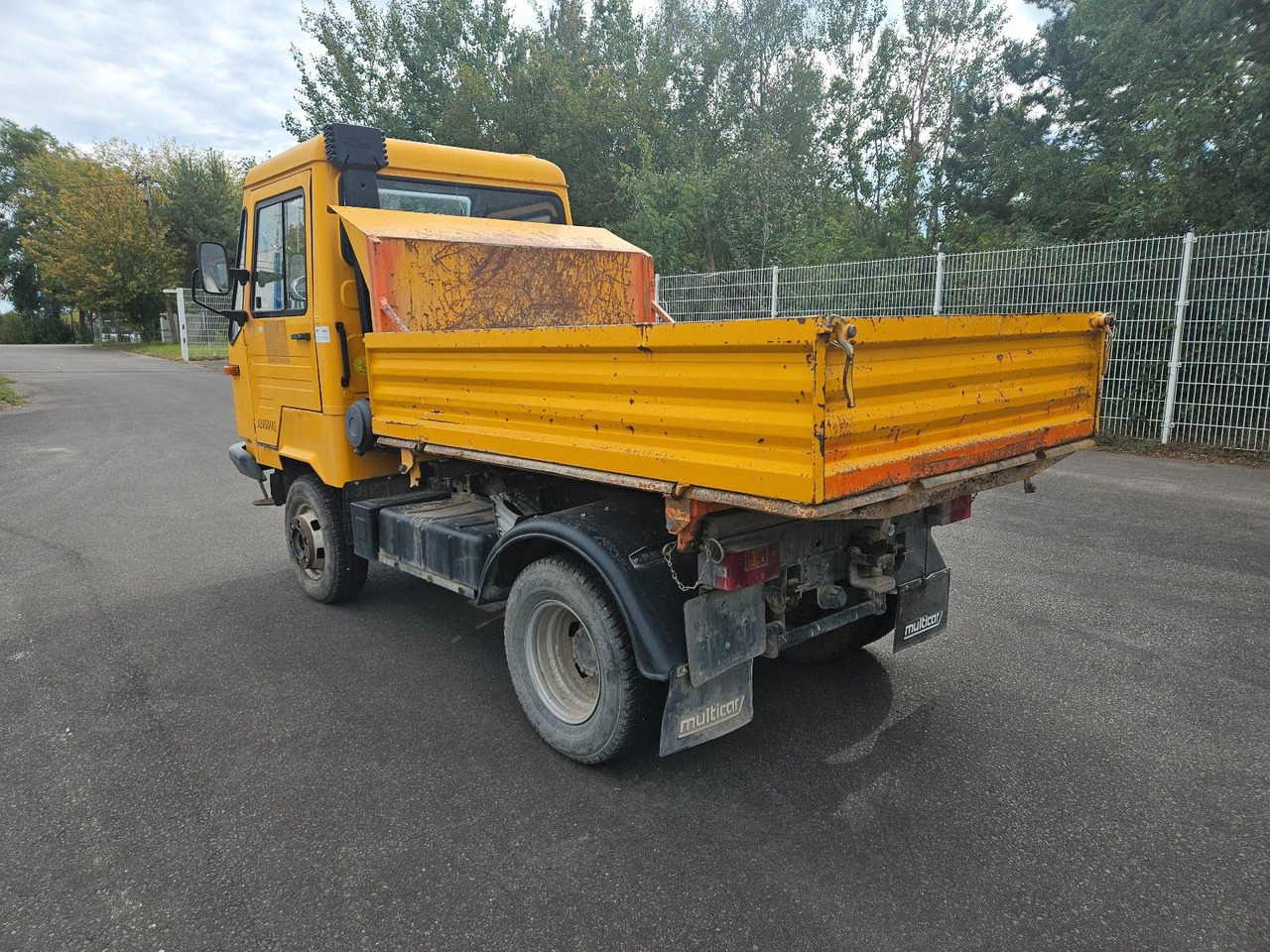 Multicar M26 Dreiseitenkipper 4x4 - Volquete furgoneta: foto 4 Multicar M26 Dreiseitenkipper 4x4 - Volquete furgoneta: foto 4