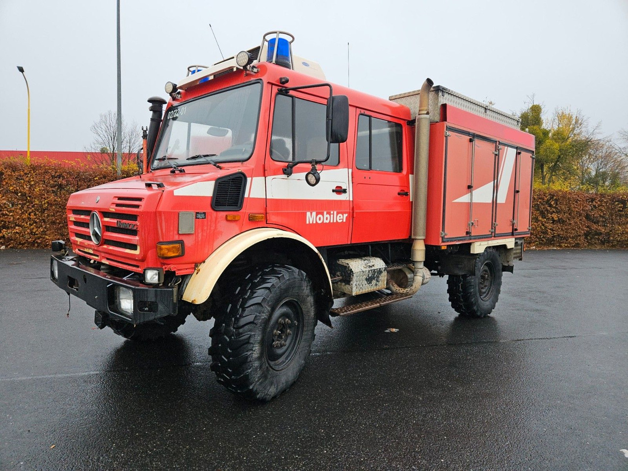 Unimog U4000 4x4 DOKA Tanklöschfahrzeug Feuerwehr - Cisterna camión: foto 2 Unimog U4000 4x4 DOKA Tanklöschfahrzeug Feuerwehr - Cisterna camión: foto 2