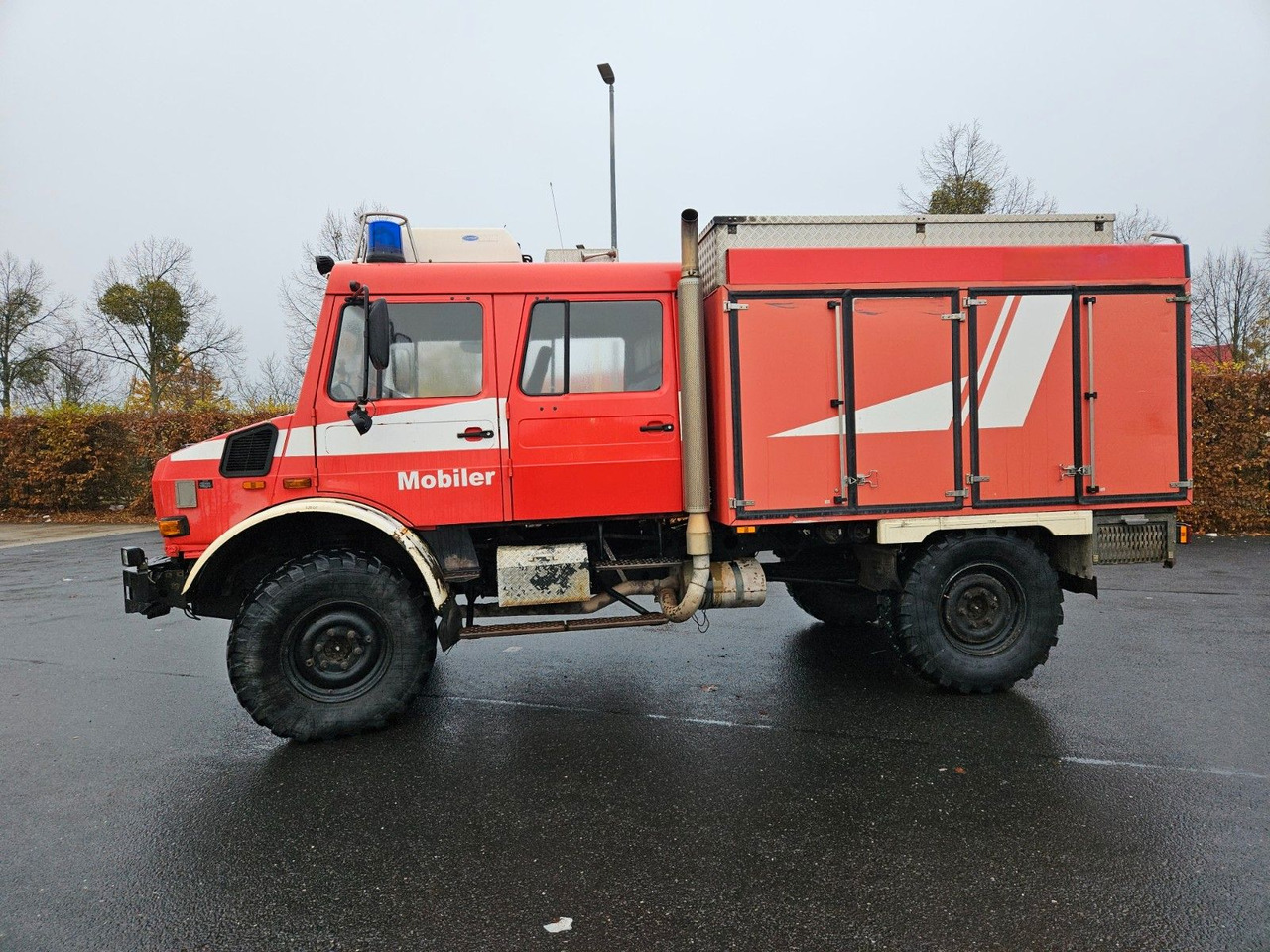 Unimog U4000 4x4 DOKA Tanklöschfahrzeug Feuerwehr - Cisterna camión: foto 2 Unimog U4000 4x4 DOKA Tanklöschfahrzeug Feuerwehr - Cisterna camión: foto 2