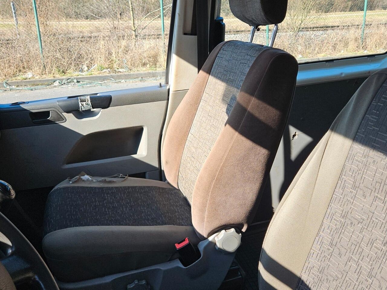 Volkswagen T5 - 9 Sitzer - Minibús, Furgoneta de pasajeros: foto 5 Volkswagen T5 - 9 Sitzer - Minibús, Furgoneta de pasajeros: foto 5