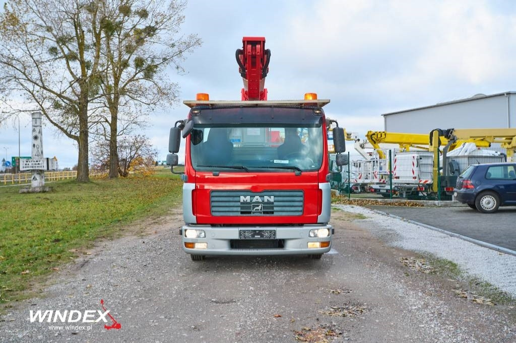 Camión con plataforma elevadora Wumag WT 250: foto 8 Camión con plataforma elevadora Wumag WT 250: foto 8