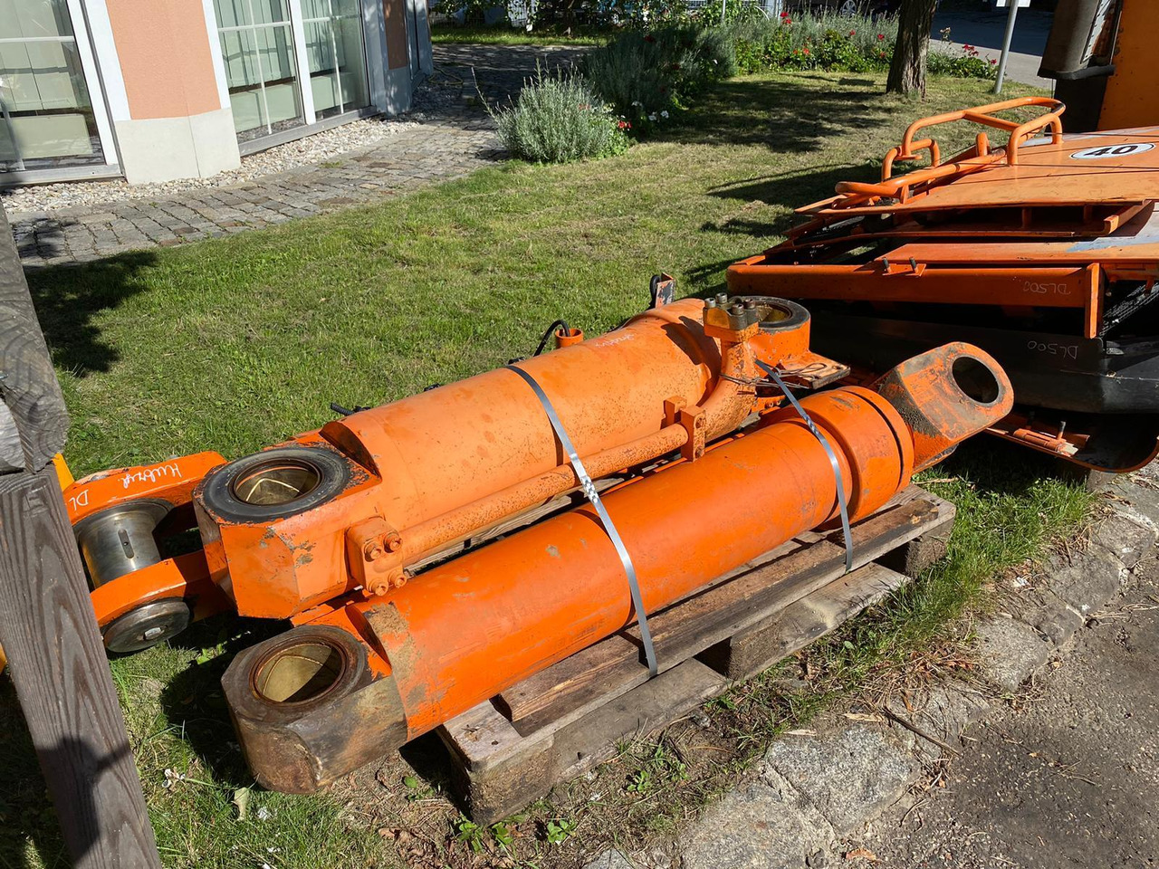 Doosan DL 500 - Cilindro hidráulico para Maquinaria de construcción: foto 3 Doosan DL 500 - Cilindro hidráulico para Maquinaria de construcción: foto 3