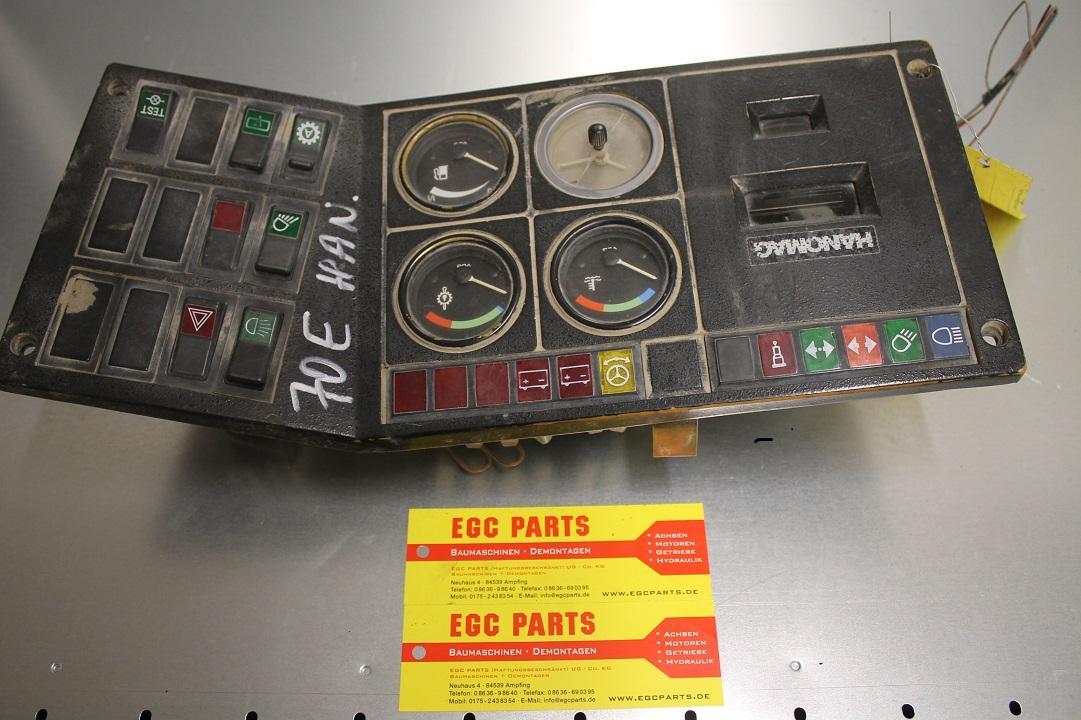 Hanomag 70 E - Salpicadero para Maquinaria de construcción: foto 1 Hanomag 70 E - Salpicadero para Maquinaria de construcción: foto 1