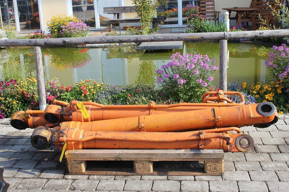 Hitachi FH 200 LC - Cilindro hidráulico para Maquinaria de construcción: foto 2 Hitachi FH 200 LC - Cilindro hidráulico para Maquinaria de construcción: foto 2