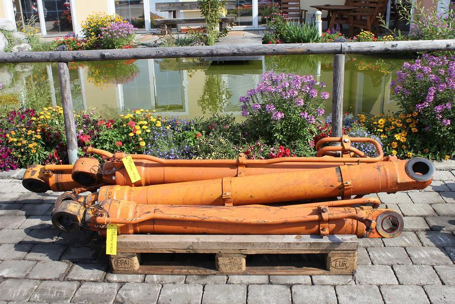 Hitachi FH 200 LC - Cilindro hidráulico para Maquinaria de construcción: foto 5 Hitachi FH 200 LC - Cilindro hidráulico para Maquinaria de construcción: foto 5