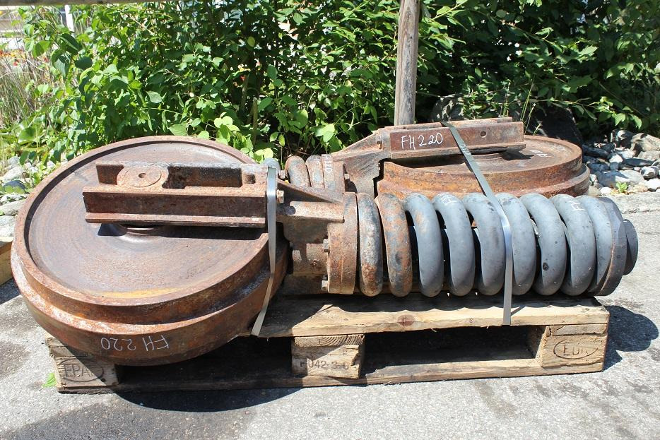 Hitachi FH 220 - Piezas del tren de rodaje para Maquinaria de construcción: foto 5 Hitachi FH 220 - Piezas del tren de rodaje para Maquinaria de construcción: foto 5