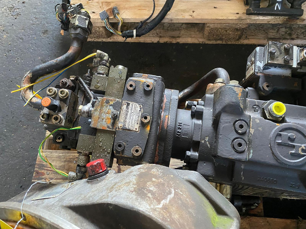 Hydromatik A4V56, A4V125 aus Kässbohrer PB 240D - Hidráulica para Vehículo municipal: foto 2 Hydromatik A4V56, A4V125 aus Kässbohrer PB 240D - Hidráulica para Vehículo municipal: foto 2