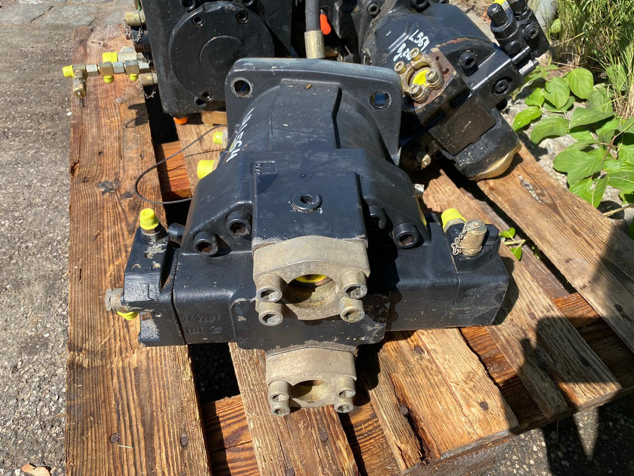 Hydromatik A6VM 200 DA aus L564 - Bomba hidráulica para Maquinaria de construcción: foto 3 Hydromatik A6VM 200 DA aus L564 - Bomba hidráulica para Maquinaria de construcción: foto 3