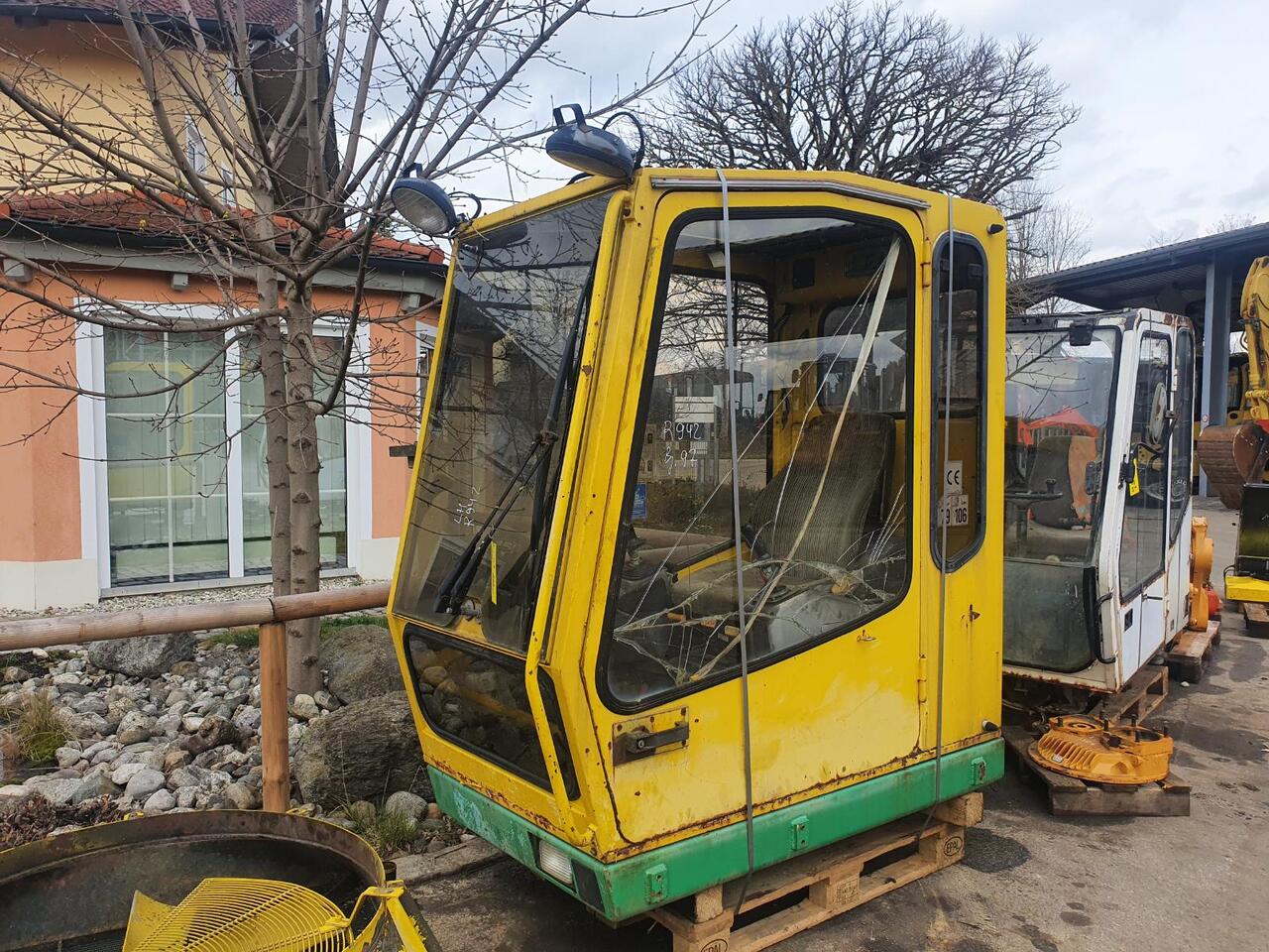 Liebherr R 942 - Cabina para Excavadora de cadenas: foto 1 Liebherr R 942 - Cabina para Excavadora de cadenas: foto 1