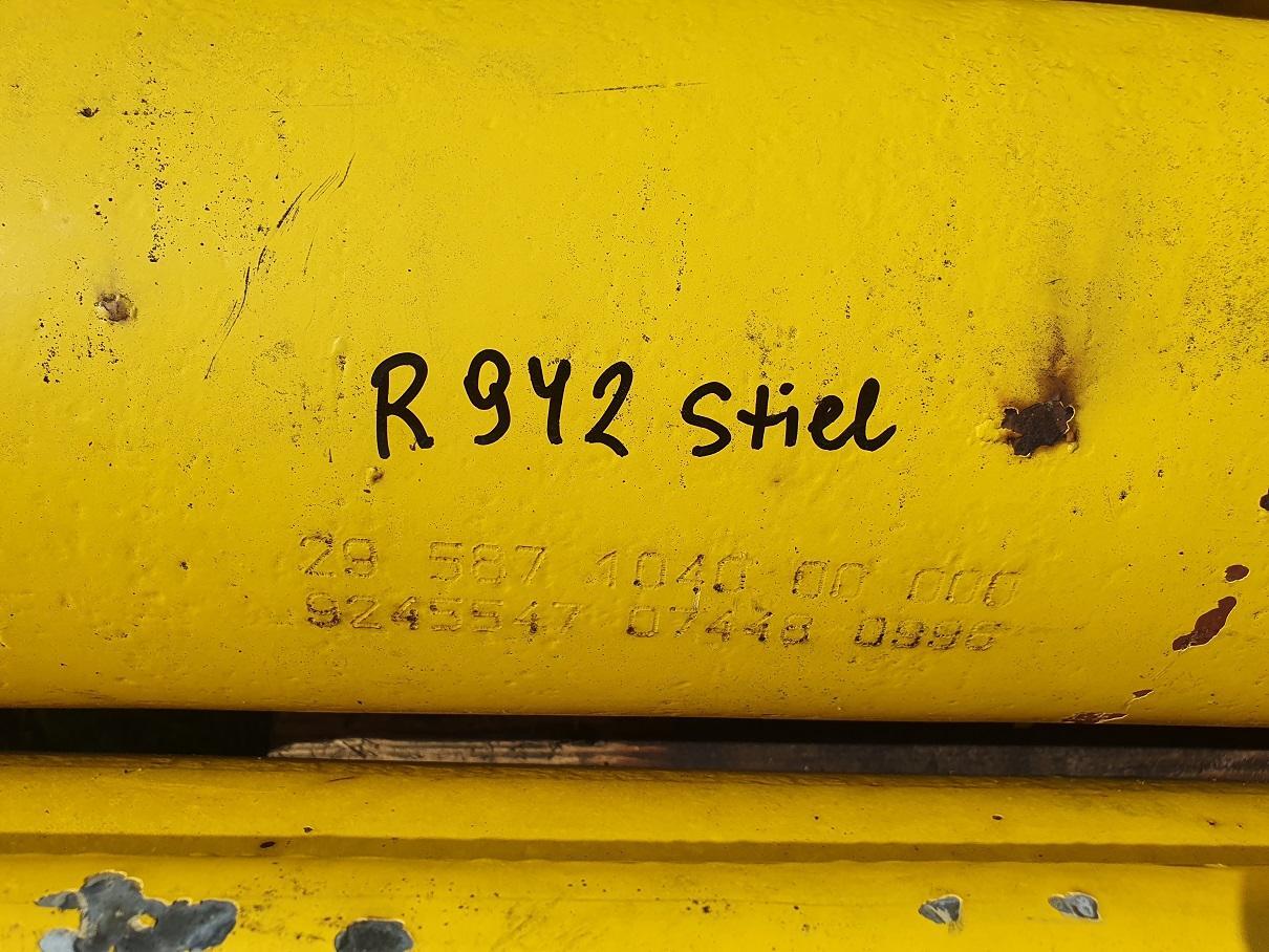 Liebherr R 942 - Cilindro hidráulico para Maquinaria de construcción: foto 5 Liebherr R 942 - Cilindro hidráulico para Maquinaria de construcción: foto 5