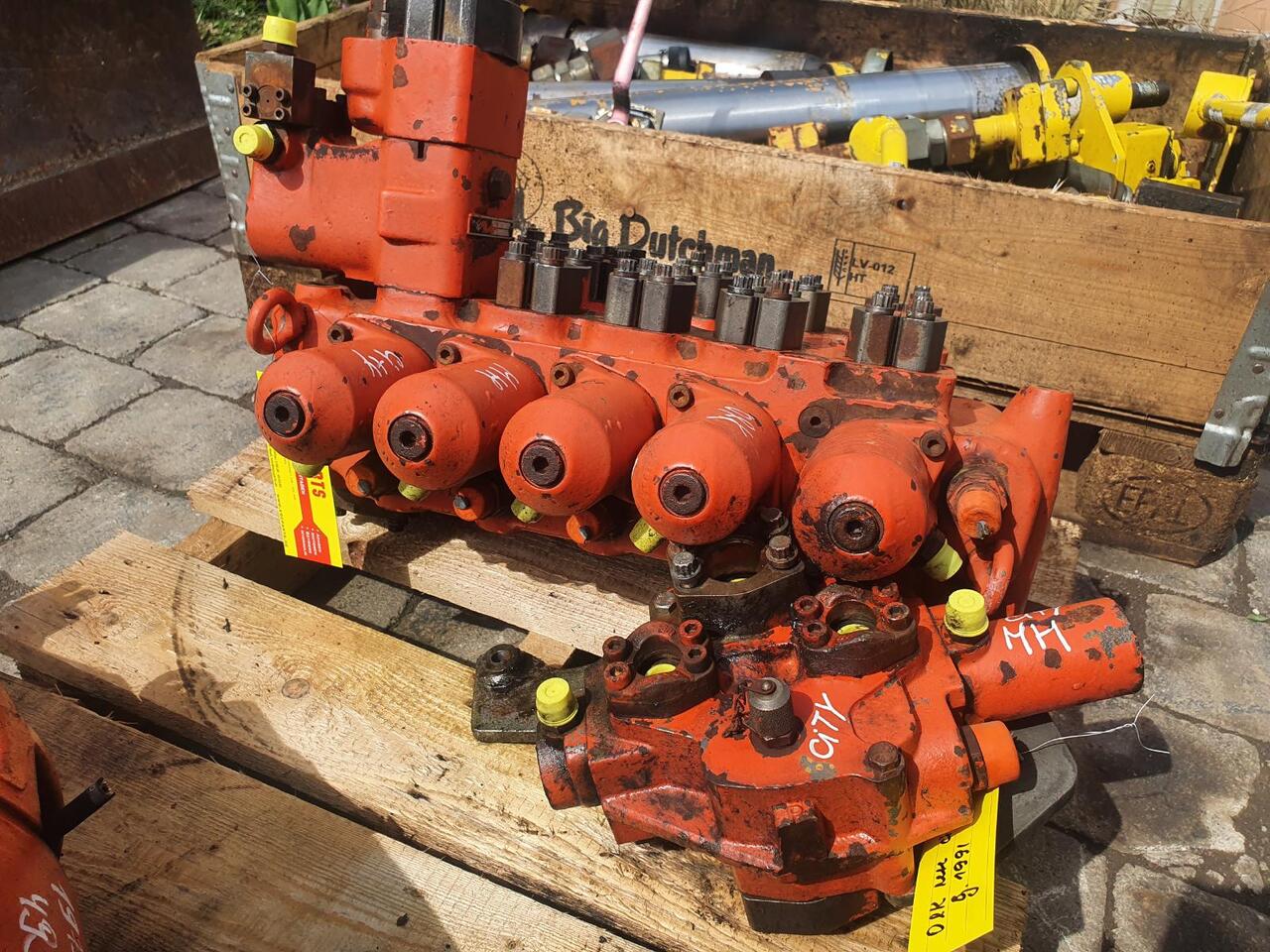 O&K MH City - Válvula hidráulica para Excavadora de ruedas: foto 3 O&K MH City - Válvula hidráulica para Excavadora de ruedas: foto 3