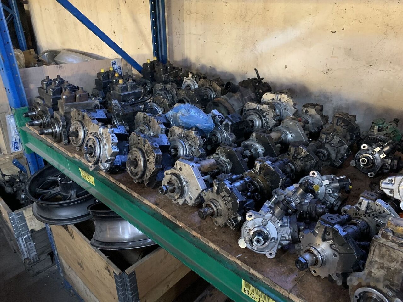 Bosch 0445120420   MAN TGX-S truck - Bomba de inyección para Camión: foto 3 Bosch 0445120420   MAN TGX-S truck - Bomba de inyección para Camión: foto 3