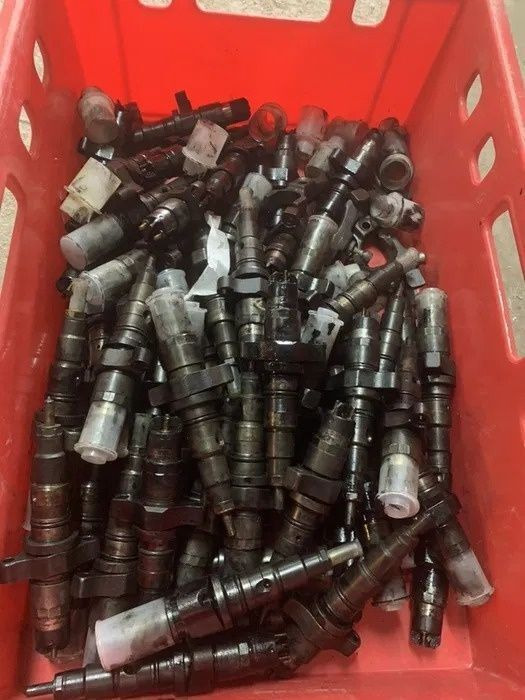 IVECO Eurocargo Używane do regeneracji 0445120007 IVECO - Bomba de inyección para Camión: foto 1 IVECO Eurocargo Używane do regeneracji 0445120007 IVECO - Bomba de inyección para Camión: foto 1