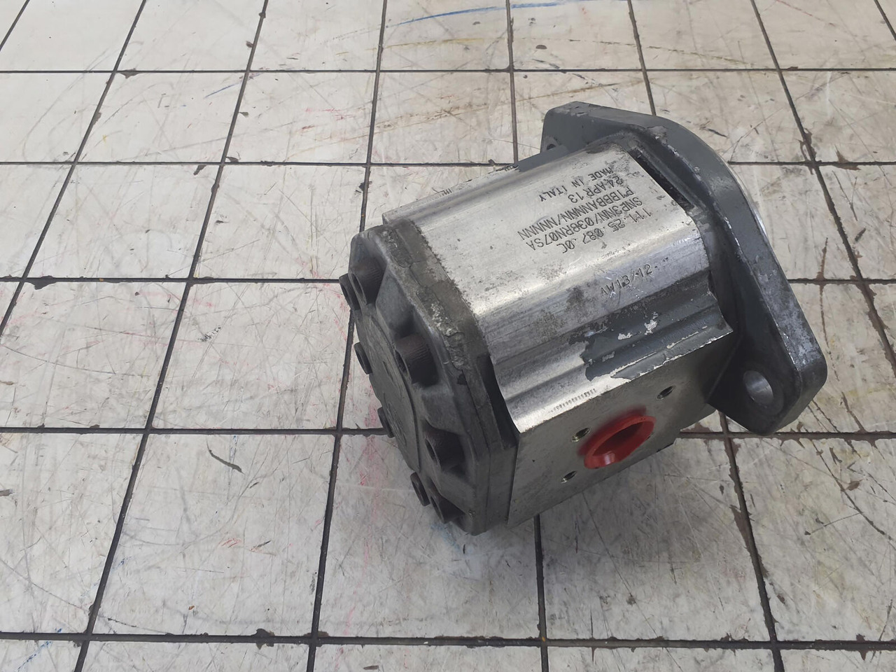 Danfoss LTM 1130-5.1 GEAR PUMP - Bomba hidráulica para Autogrúa: foto 3 Danfoss LTM 1130-5.1 GEAR PUMP - Bomba hidráulica para Autogrúa: foto 3