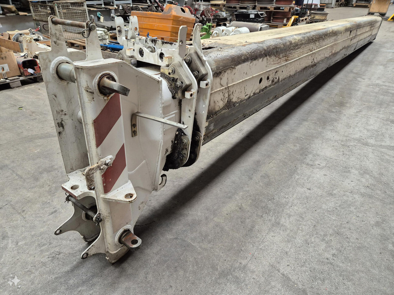 Demag AC 35 Telescopic section 3 - Brazo para Autogrúa: foto 2 Demag AC 35 Telescopic section 3 - Brazo para Autogrúa: foto 2