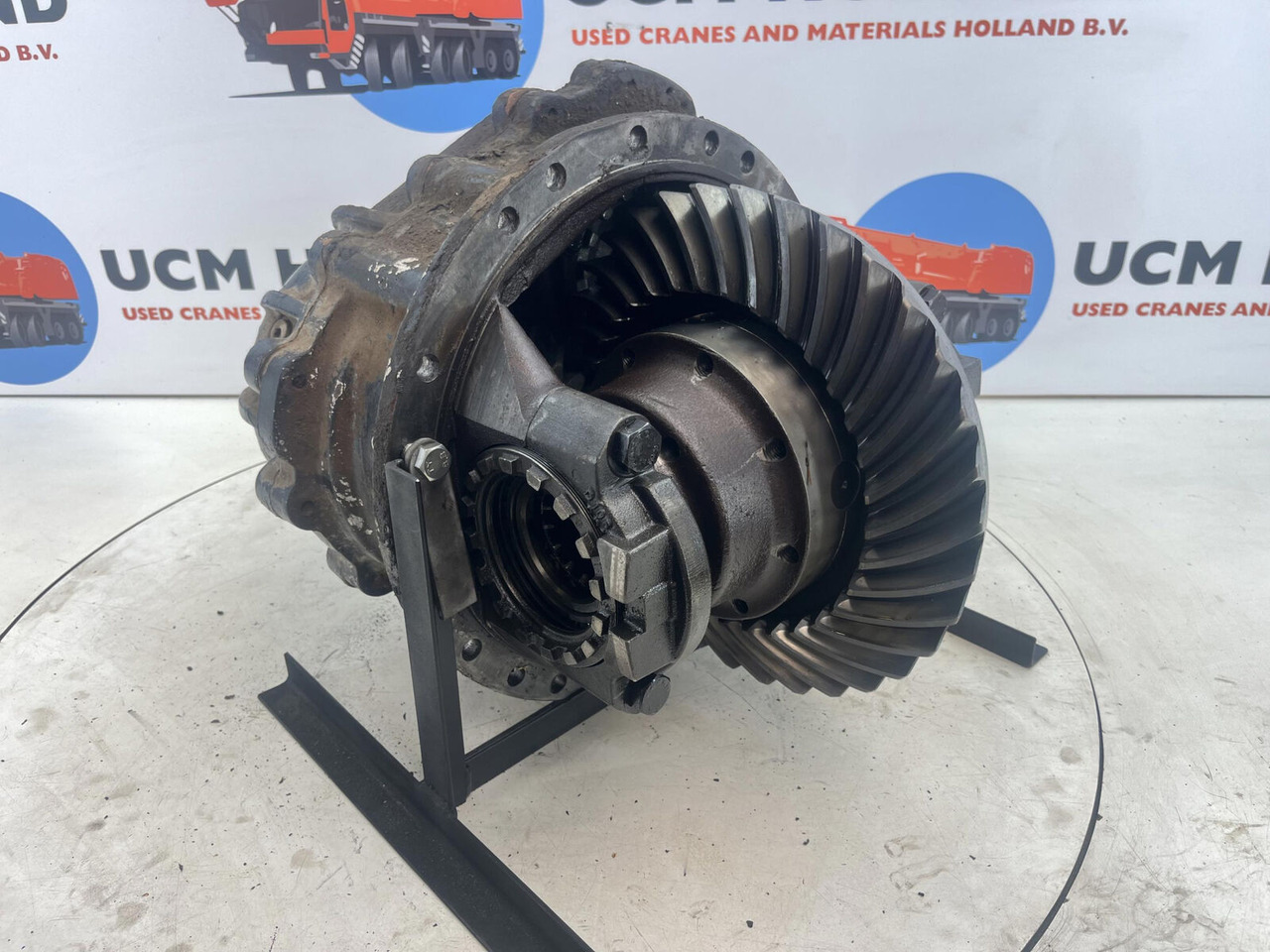 Gottwald mid differential 14x34 axle 4 - Diferencial para Grúa: foto 1 Gottwald mid differential 14x34 axle 4 - Diferencial para Grúa: foto 1