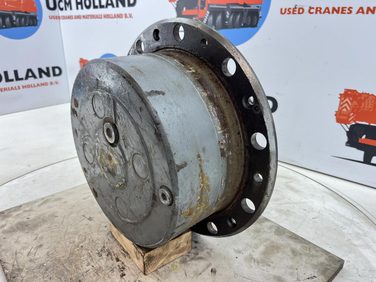 Grove AT 633 planetary gear 22-25-74-38-4pl-H135-46 - Mando final para Autogrúa: foto 2 Grove AT 633 planetary gear 22-25-74-38-4pl-H135-46 - Mando final para Autogrúa: foto 2