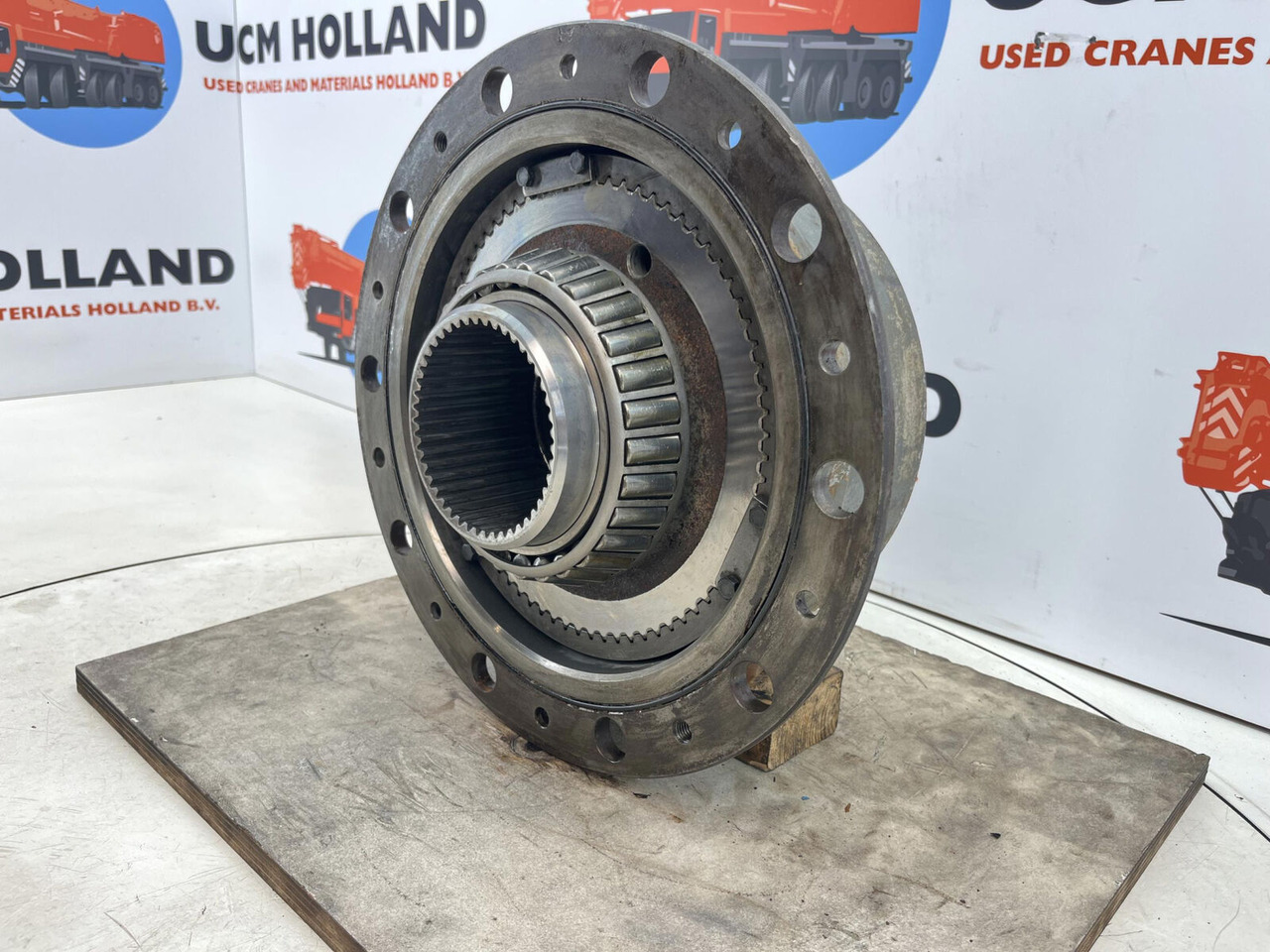 Grove AT 633 planetary gear 22-25-74-38-4pl-H137-46 - Mando final para Autogrúa: foto 3 Grove AT 633 planetary gear 22-25-74-38-4pl-H137-46 - Mando final para Autogrúa: foto 3