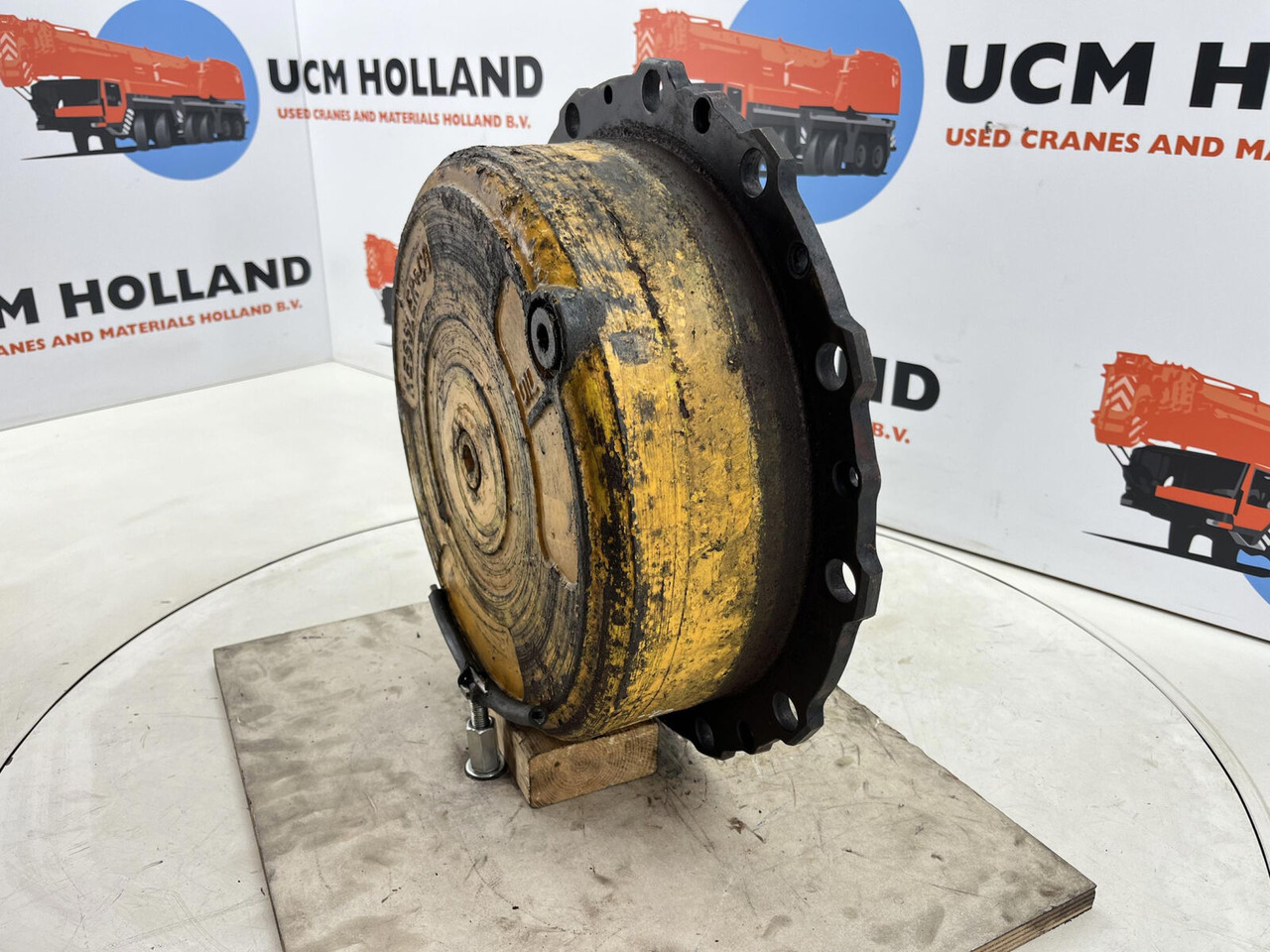 Grove GMK 2035 planetary gear 12-23-60-34-3pl-H135-46 - Mando final para Autogrúa: foto 2 Grove GMK 2035 planetary gear 12-23-60-34-3pl-H135-46 - Mando final para Autogrúa: foto 2