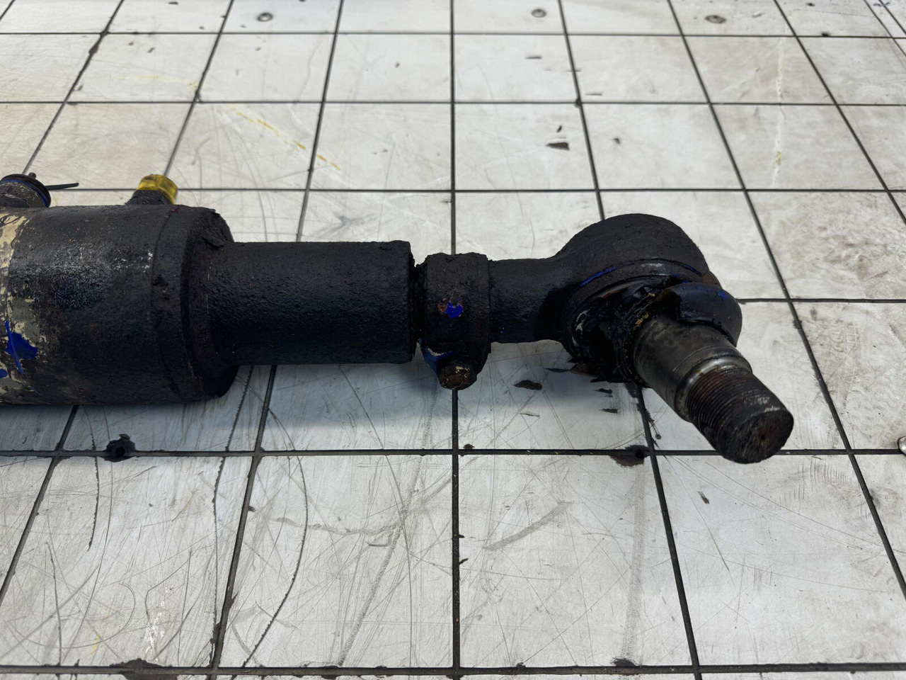 Grove GMK 3050 steering locking cylinder - Cilindro hidráulico para Autogrúa: foto 3 Grove GMK 3050 steering locking cylinder - Cilindro hidráulico para Autogrúa: foto 3