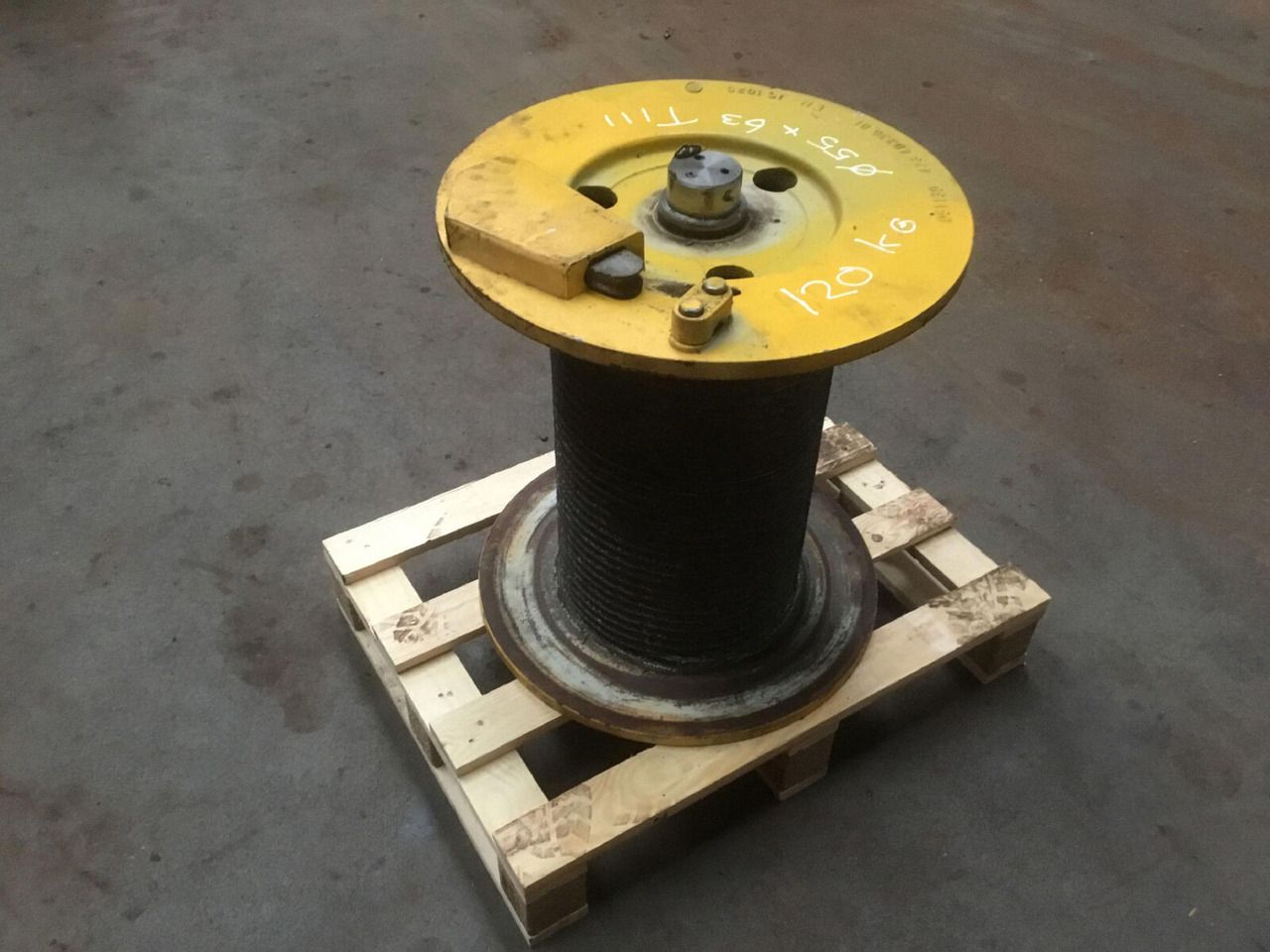 Grove GMK 3055 winch 03319531 - Cabrestante para Autogrúa: foto 2 Grove GMK 3055 winch 03319531 - Cabrestante para Autogrúa: foto 2