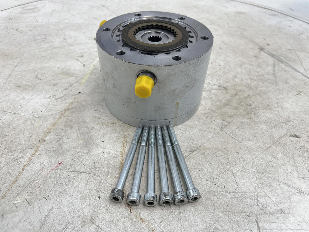 Grove GMK 5150 multiple-disk brake slewing gear - Reductor de giro para Autogrúa: foto 1 Grove GMK 5150 multiple-disk brake slewing gear - Reductor de giro para Autogrúa: foto 1