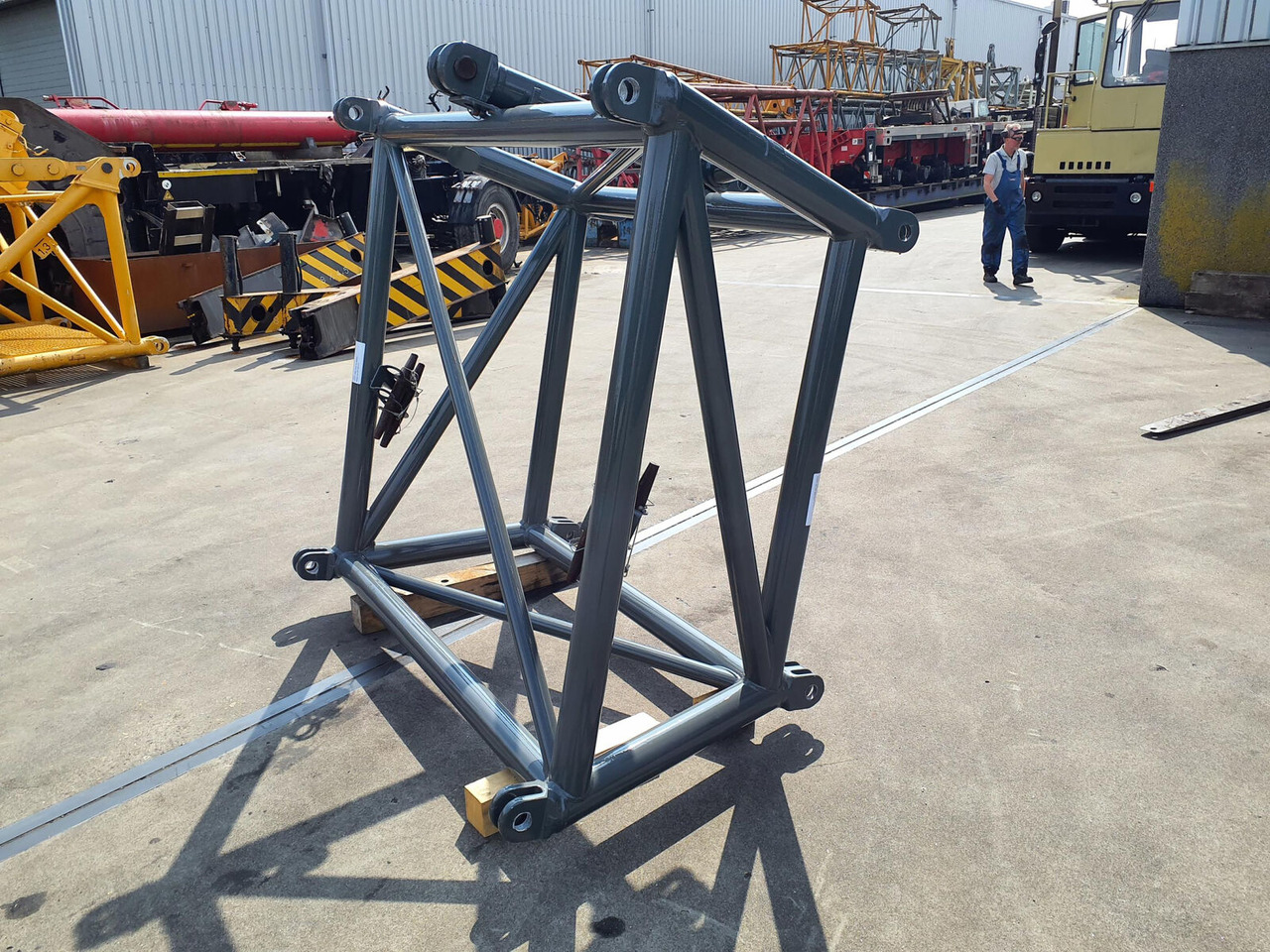 Grove GMK 6400 jib adapter - Brazo para Autogrúa: foto 4 Grove GMK 6400 jib adapter - Brazo para Autogrúa: foto 4