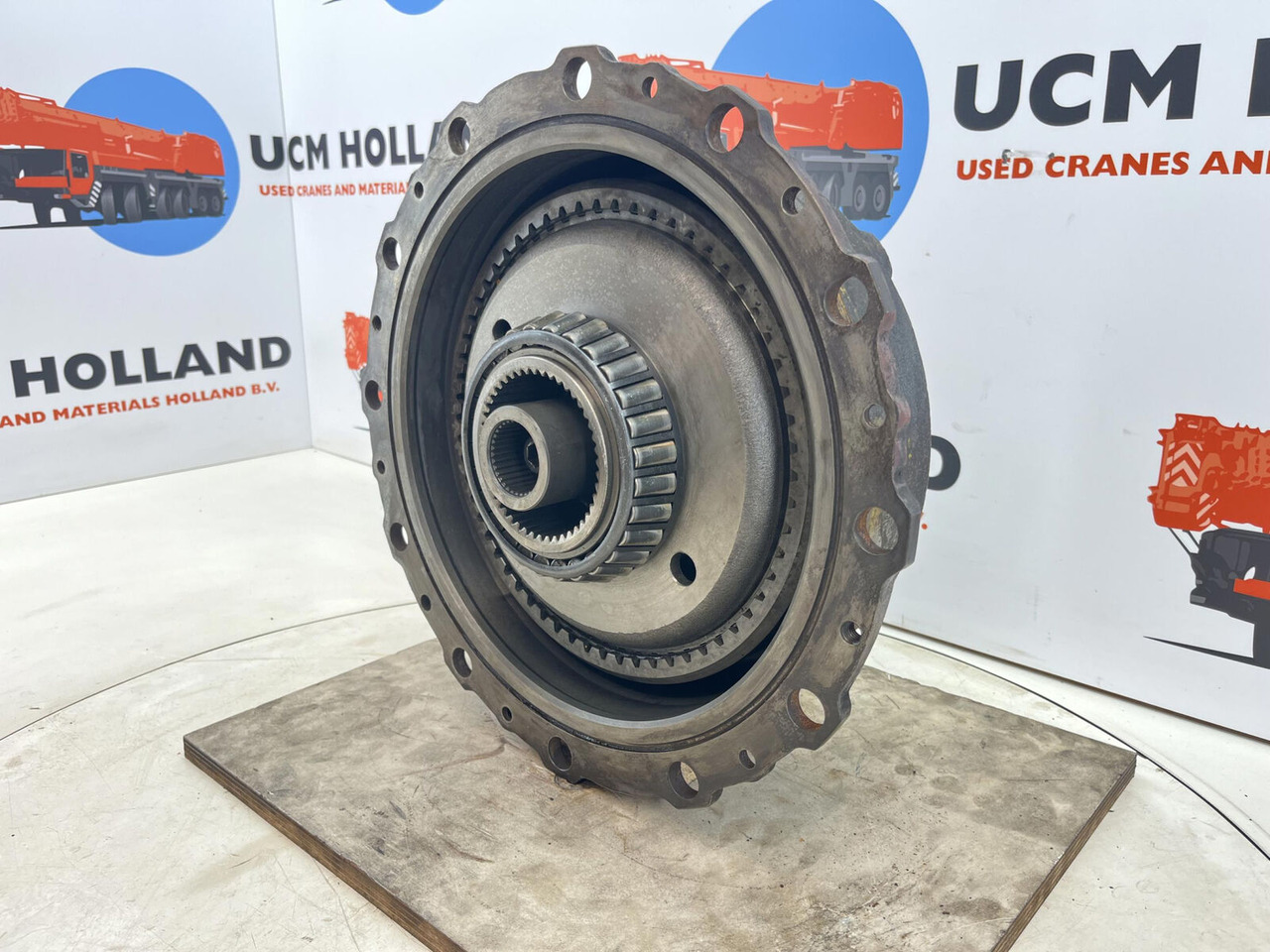 Grove GMK planetary gear 12-23-60-34-3pl-H135-46 - Mando final para Autogrúa: foto 3 Grove GMK planetary gear 12-23-60-34-3pl-H135-46 - Mando final para Autogrúa: foto 3