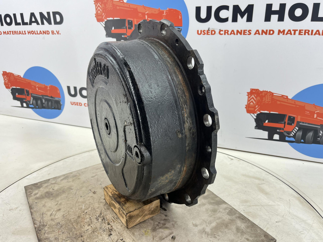 Grove GMK planetary gear 12-23-60-34-3pl-H135-46 - Mando final para Autogrúa: foto 2 Grove GMK planetary gear 12-23-60-34-3pl-H135-46 - Mando final para Autogrúa: foto 2