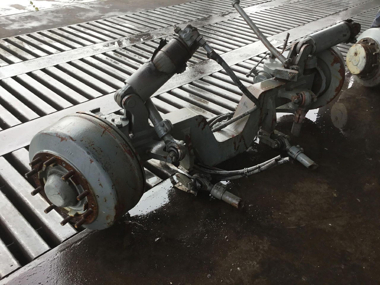 Liebherr LTM 1050-1 axle 2 - Eje y piezas para Autogrúa: foto 4 Liebherr LTM 1050-1 axle 2 - Eje y piezas para Autogrúa: foto 4