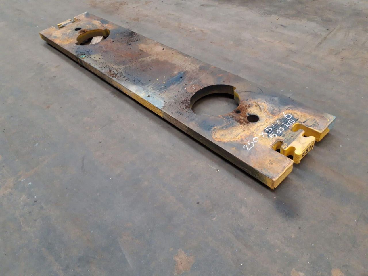 Liebherr LTM 1050-1 counterweight right side 0,5 ton - Contrapeso para Autogrúa: foto 2 Liebherr LTM 1050-1 counterweight right side 0,5 ton - Contrapeso para Autogrúa: foto 2