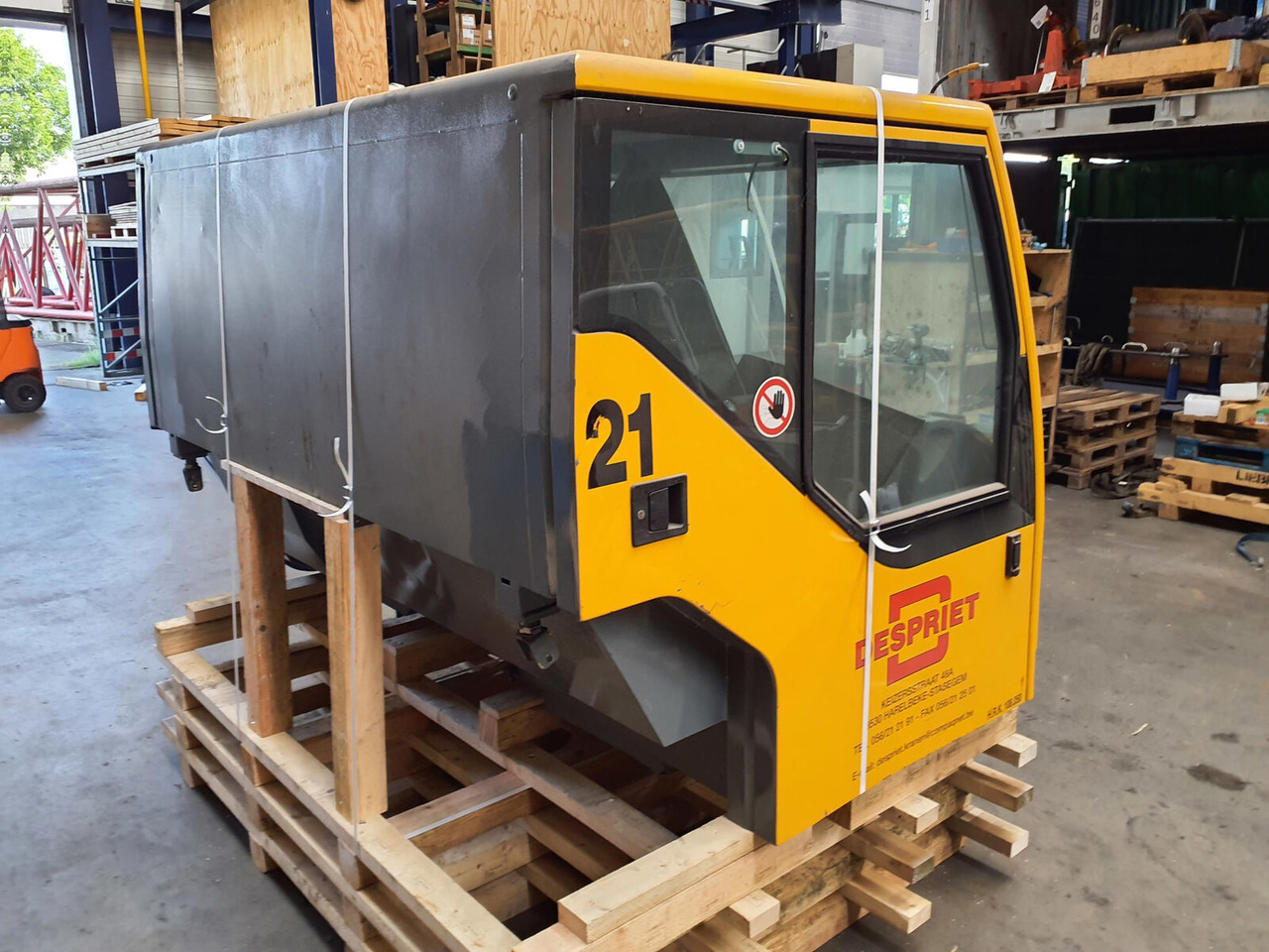 Liebherr LTM 1060-2 lower cabin - Cabina para Autogrúa: foto 4 Liebherr LTM 1060-2 lower cabin - Cabina para Autogrúa: foto 4