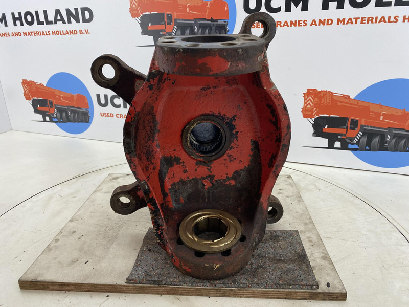 Liebherr LTM 1060 Steering knuckle axle 1 and 2 - Mangueta para Grúa: foto 5 Liebherr LTM 1060 Steering knuckle axle 1 and 2 - Mangueta para Grúa: foto 5