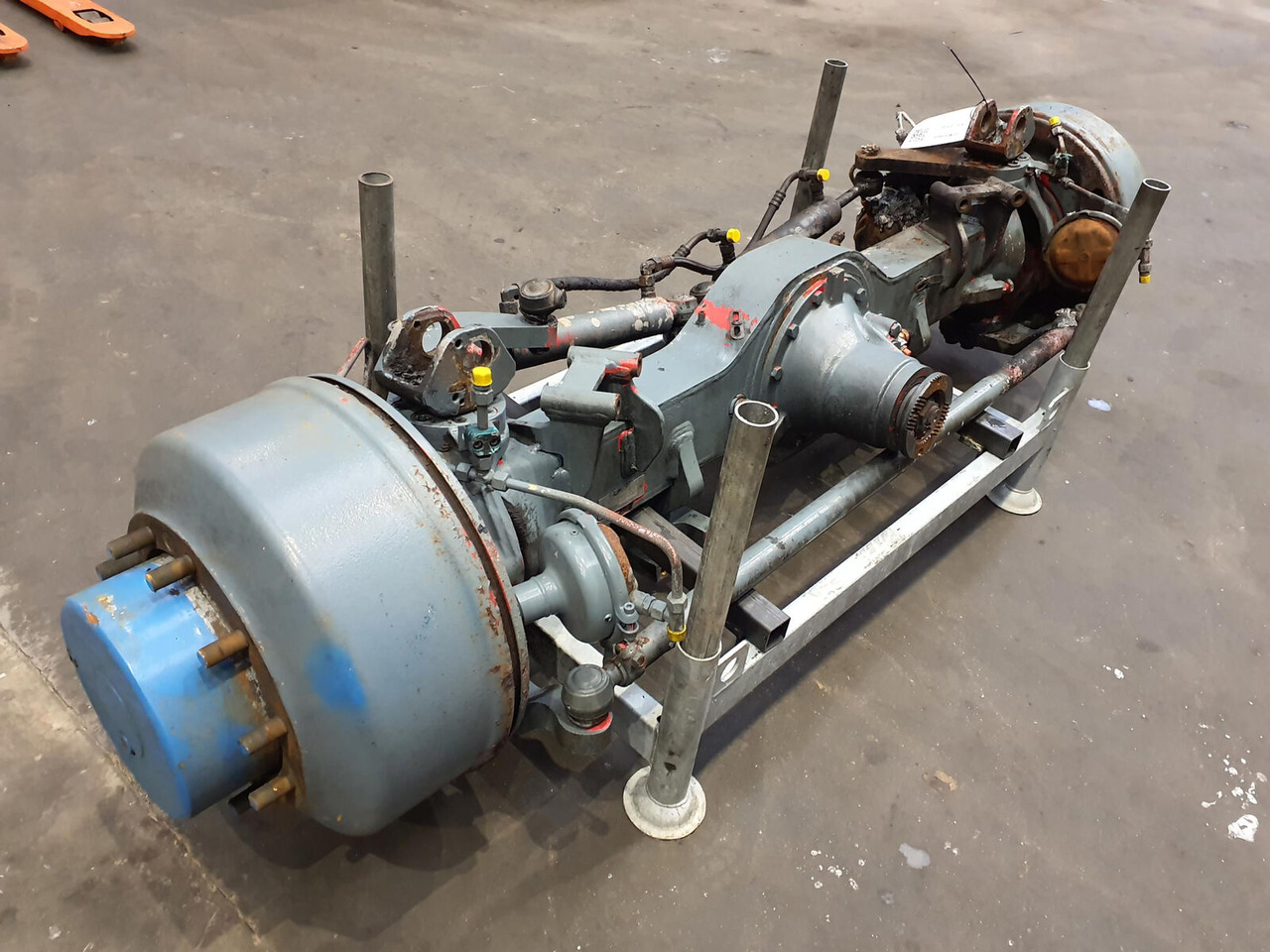 Liebherr LTM 1070-4.1 axle 1 - Eje y piezas para Autogrúa: foto 4 Liebherr LTM 1070-4.1 axle 1 - Eje y piezas para Autogrúa: foto 4