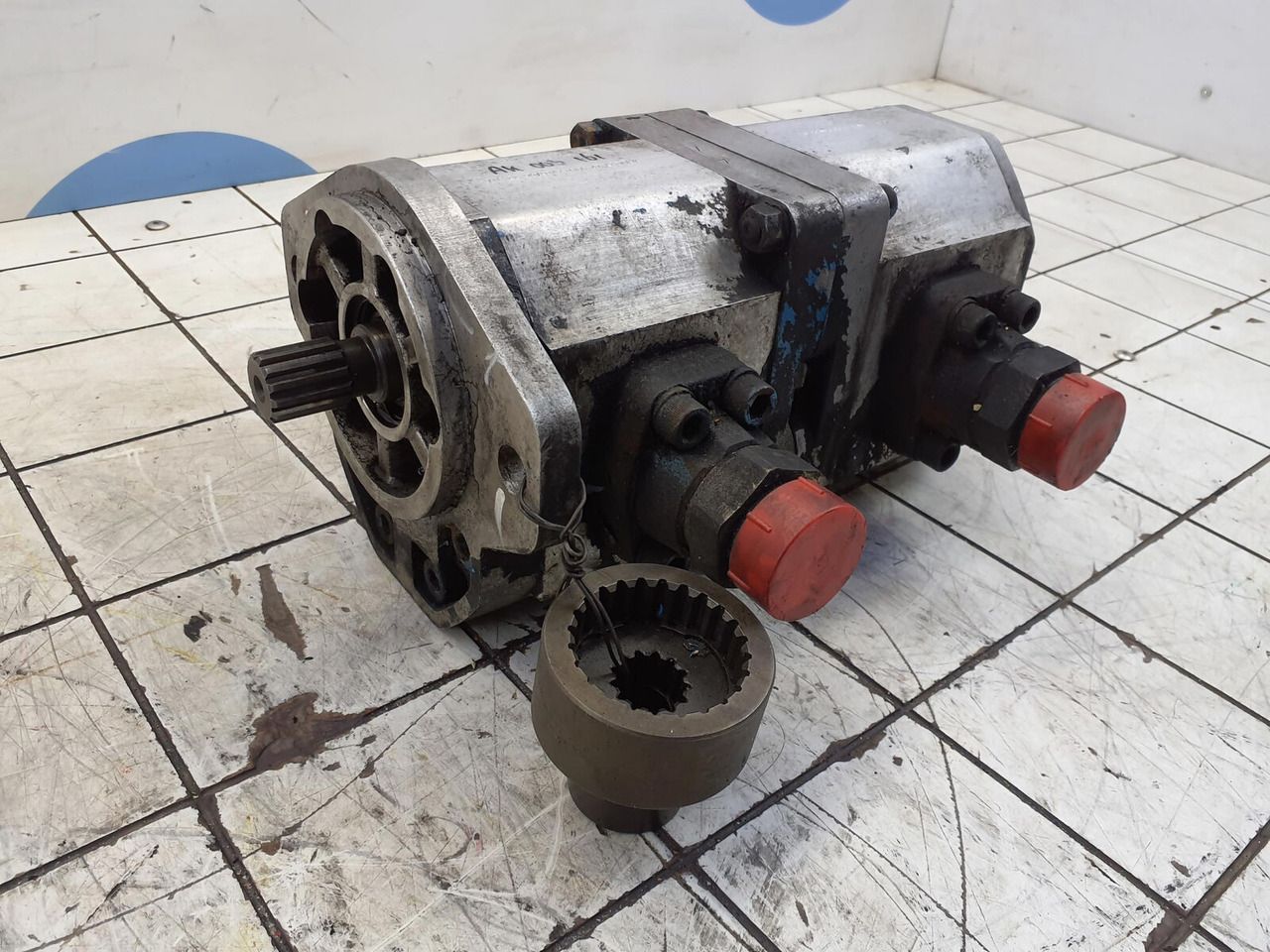 Liebherr LTM 1070 TWO-STAGE PUMP 10218640, 11492146 ,11600838 - Bomba hidráulica para Autogrúa: foto 2 Liebherr LTM 1070 TWO-STAGE PUMP 10218640, 11492146 ,11600838 - Bomba hidráulica para Autogrúa: foto 2
